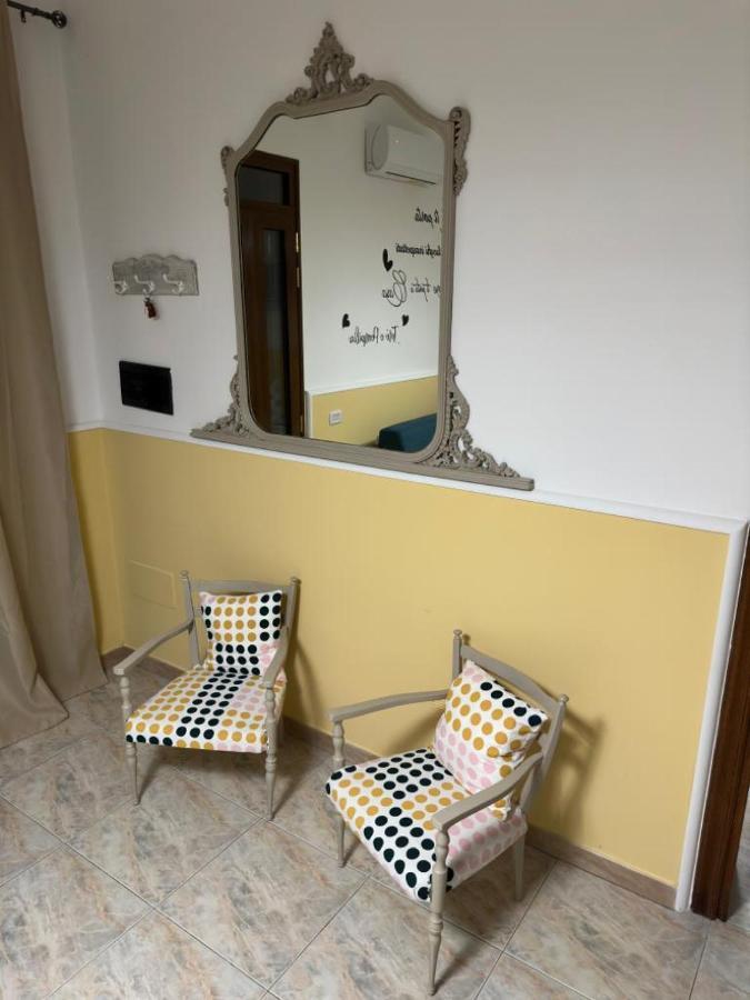 Casa Vacanze Campi Salentina Eksteriør billede